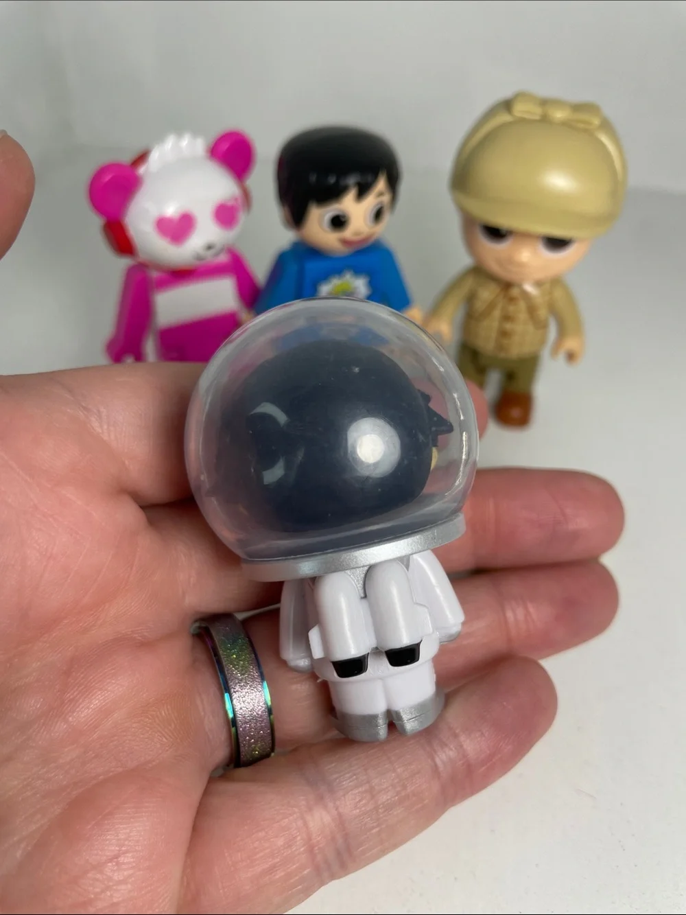 Ryan’s World Toy Set of 6 and 1 Coin